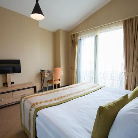 Aldino Hotel 4*